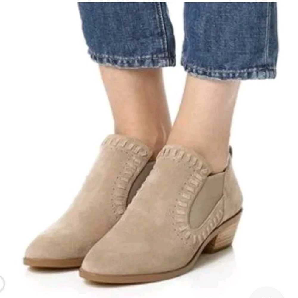 Women's Tan Ankle Boots